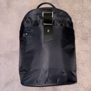 Wenger Laptop Backpack w/Tablet Pocket Black 16" Women's Missing Logo